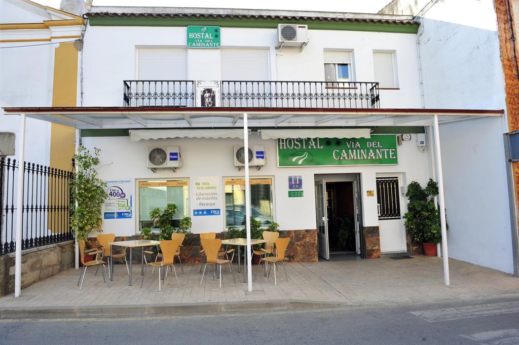 Hostal Via Del Caminante Madrigalejo Exterior photo